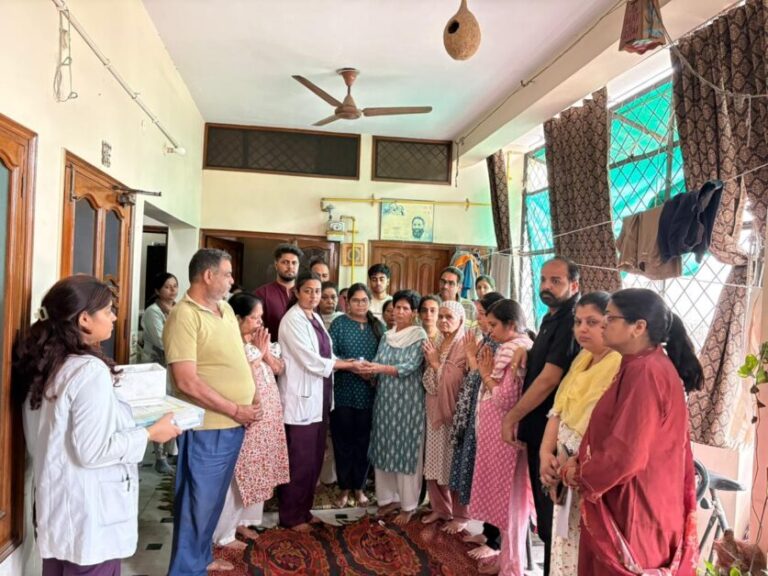 मृत्यु के बाद रोशनी की सौगातः बहन का नेत्रदान कर भाइयों ने पेश की मिसाल