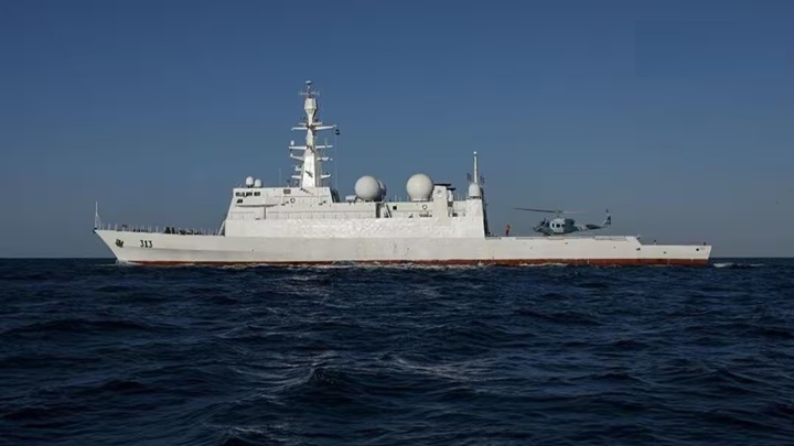 ईरानी तेल टैंकर पिंग शुन ने भारत की जगह चीन का signal देना शुरू किया