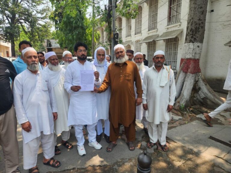 लद्दावाला कब्रिस्तान की जमीन पर फर्जीवाड़े का आरोप
