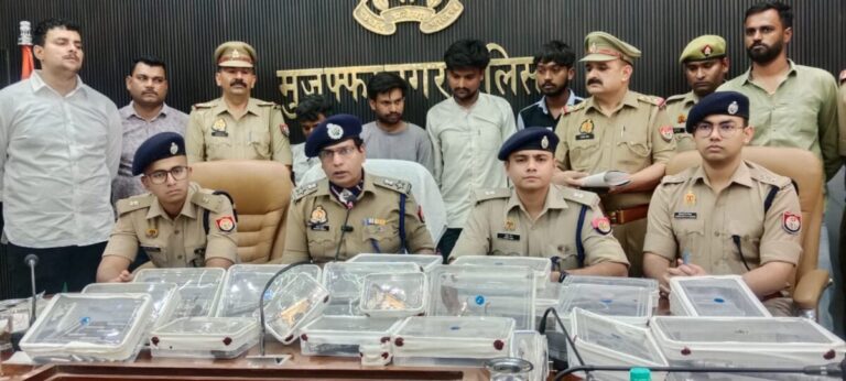 मुजफ्फरनगर-बंद फैक्ट्री में बनाये जा रहे थे अवैध हथियार