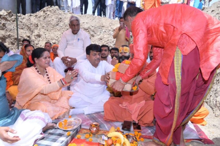 ऊँचा गांव में गुरु गोरखनाथ मंदिर का भव्य भूमि पूजन संपन्न