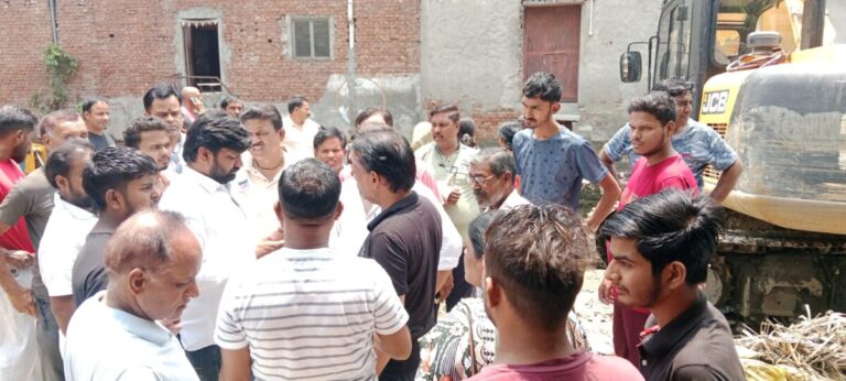 मुजफ्फरनगर में हंगामा-जल निगम की लापरवाही पर फूटा लोगों का गुस्सा, पलायन की चेतावनी