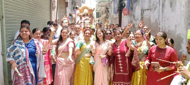 भव्य रथयात्रा में उमड़ा आस्था का सैलाब, जयकारों से गूंजा शहर