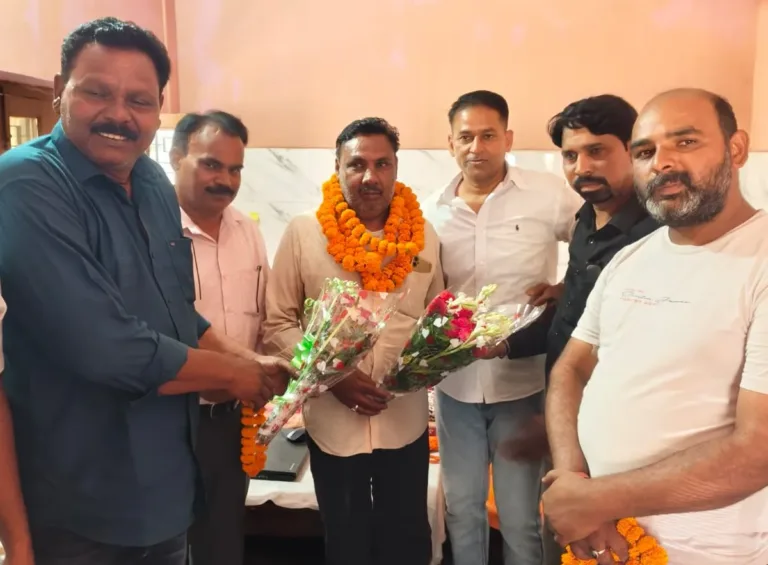 वाल्मिकी समाज ने नव निर्वाचित संगठन अध्यक्ष बृजमोहन का किया स्वागत