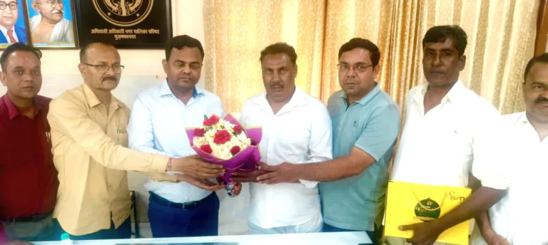 स्वायत्त शासन कर्मचारी संगठन ने नवागत ईओ पवन कुमार का किया स्वागत