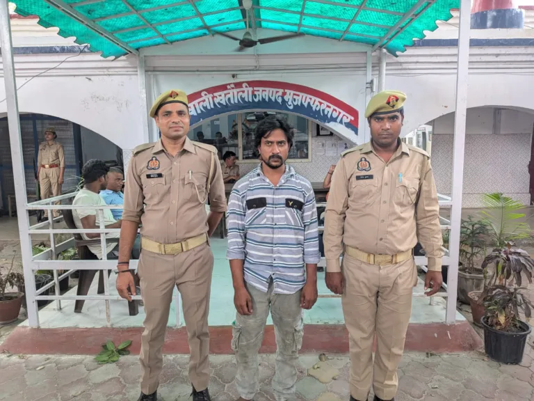 खतौली में गैंगस्टर एक्ट का वांछित आरोपी गिरफ्तार